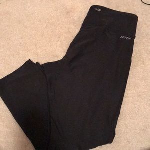 Nike crop leggings